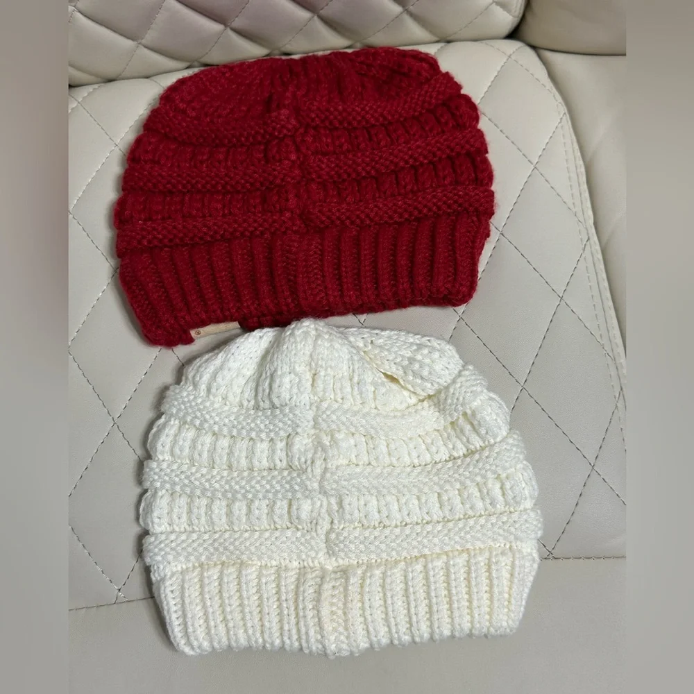 C.C kids beanies red & cream